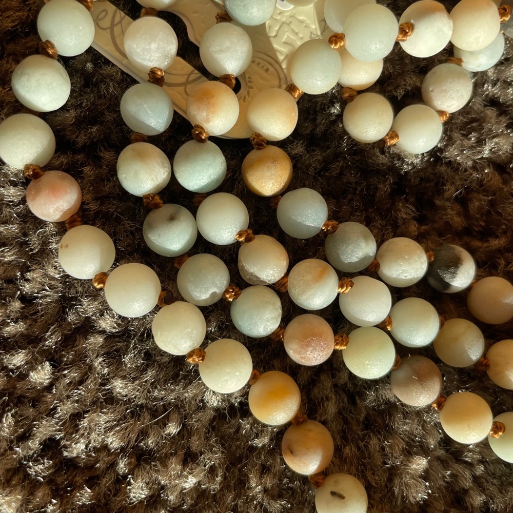 Ole' Beach-colored Stone Necklace